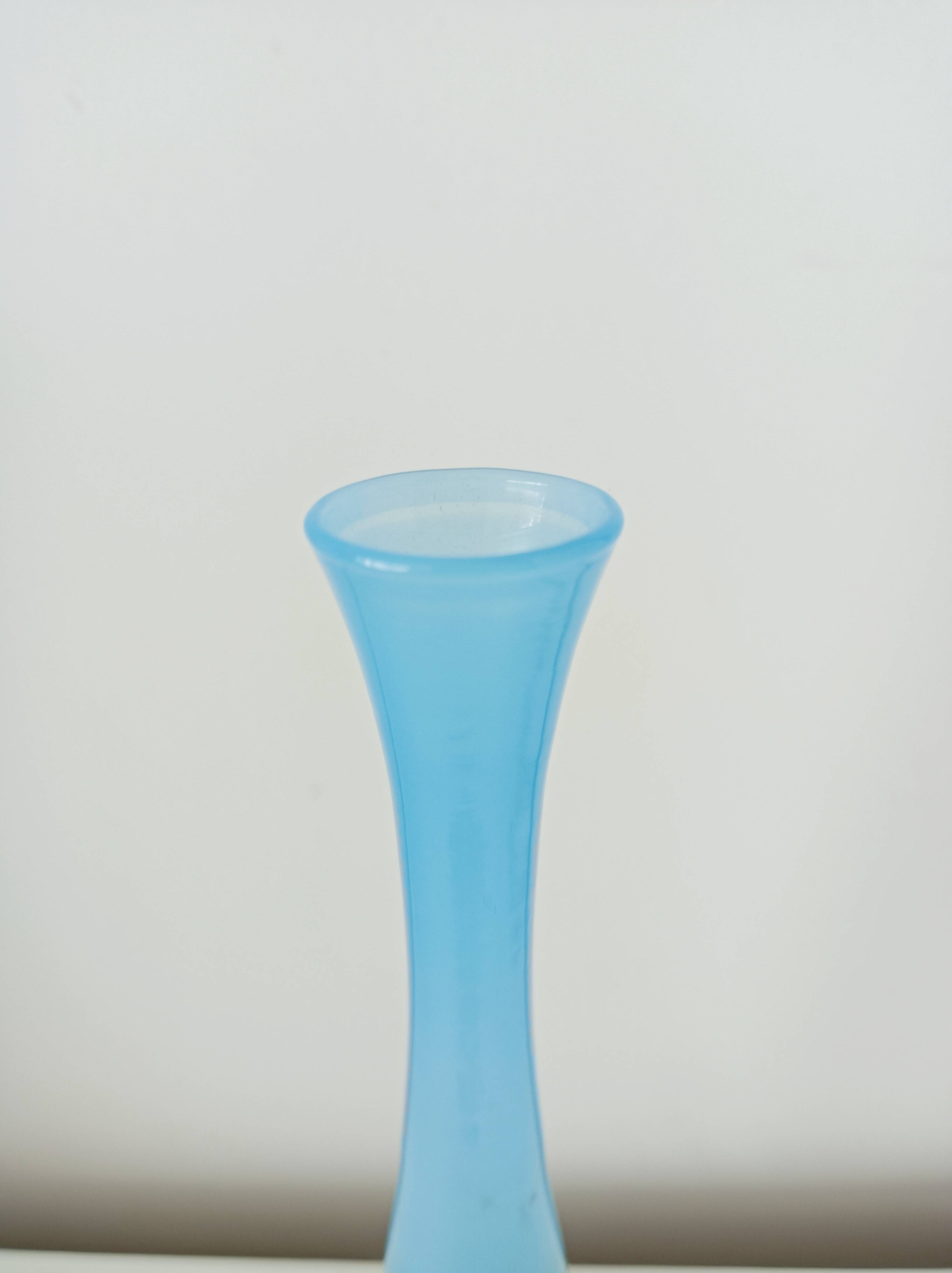 Set of 5 pastel opaline soliflore vases