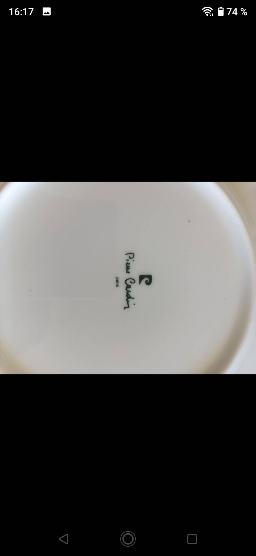 8 deep plates signed Pierre Cardin