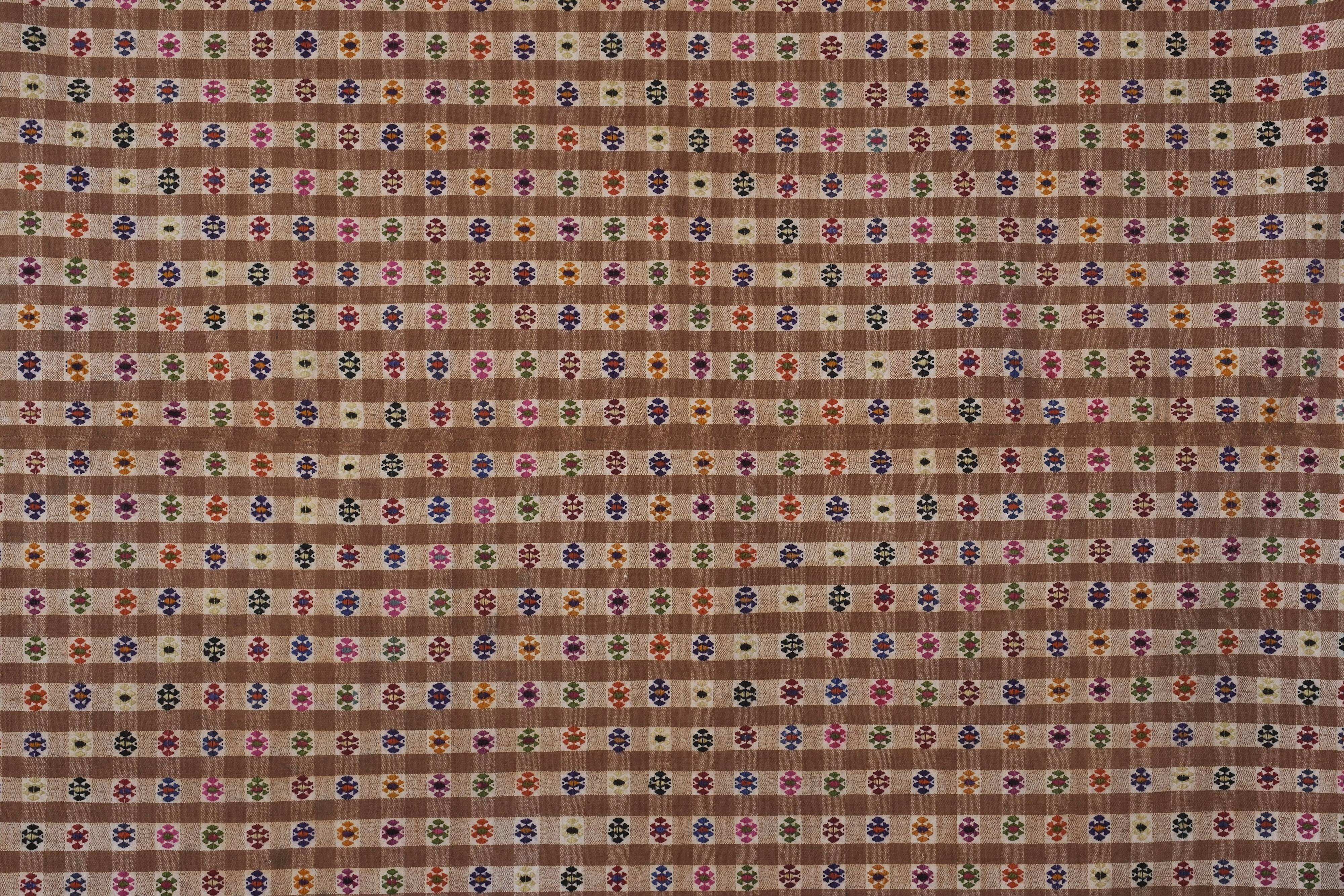 Vintage Turkish Oushak Rug Handwoven 202x246 cm