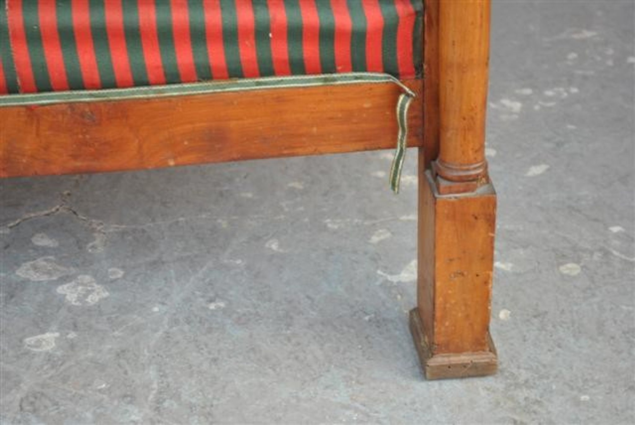 Seat style Empire early 1900s mahogany