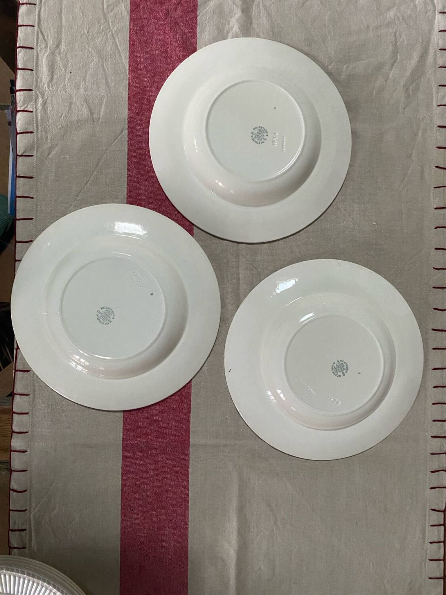 Lot de 3 assiettes creuses Wedgwood