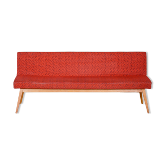 Canapé en chêne moderne rouge du milieu du siècle années 1950, rembourrage d’origine bien conservé