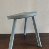 Tripod cowherd stool