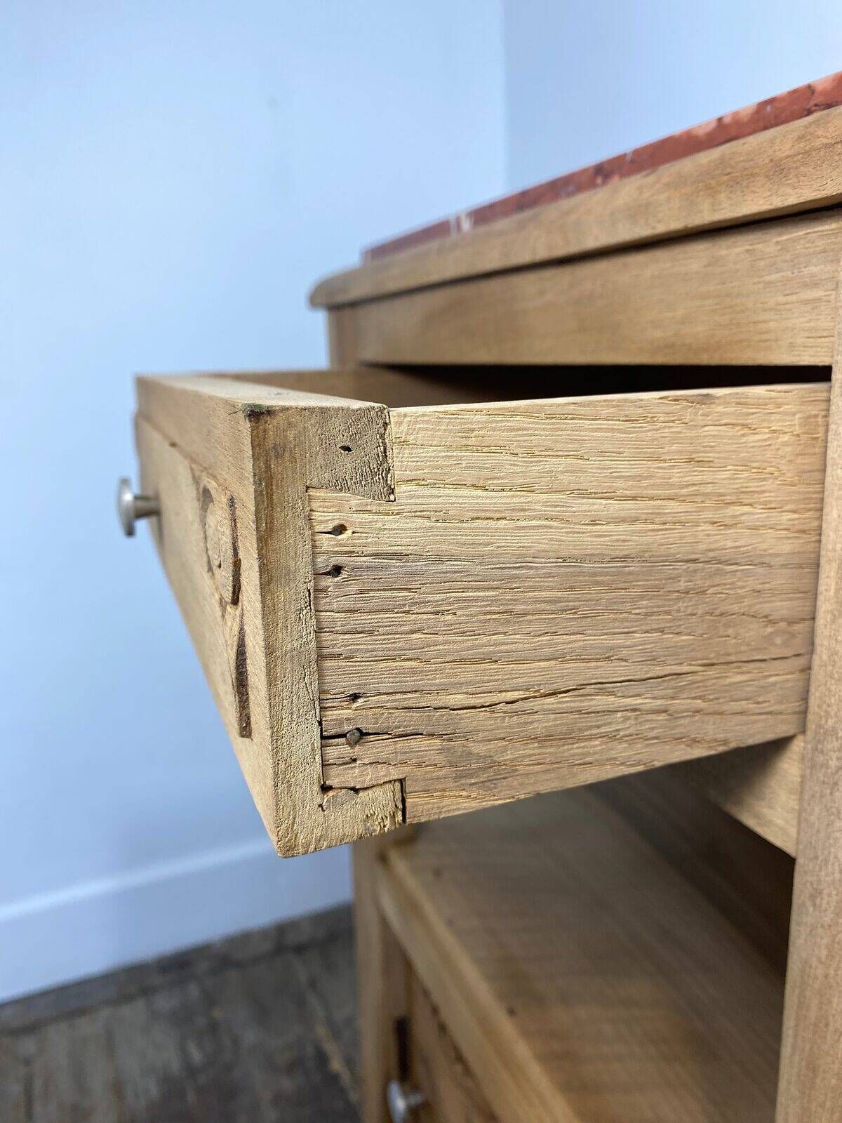 Provincial antique bedside table in walnut, with a red marble top.