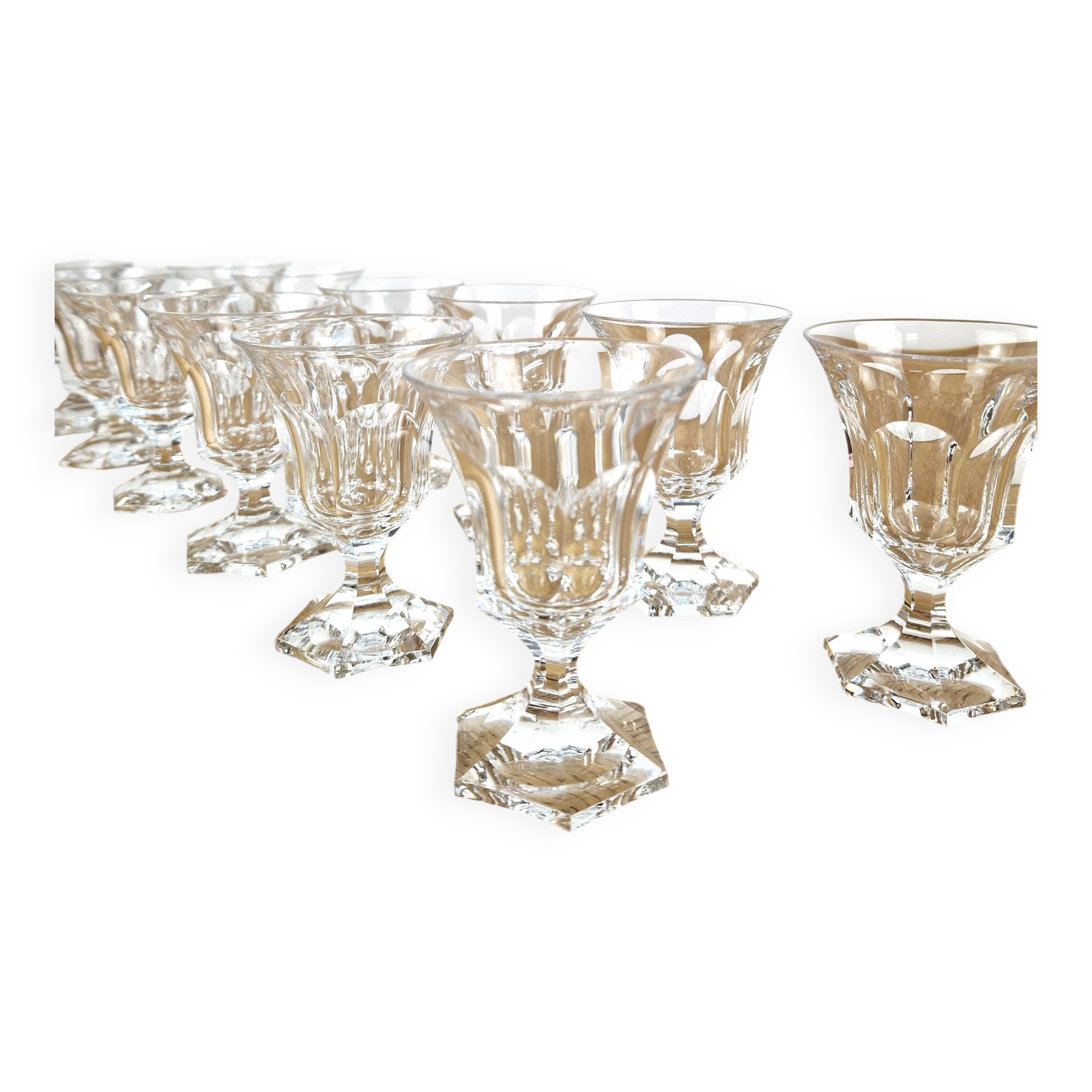 12 Villeroy & Boch cut crystal footed glasses SAAS VB – Service