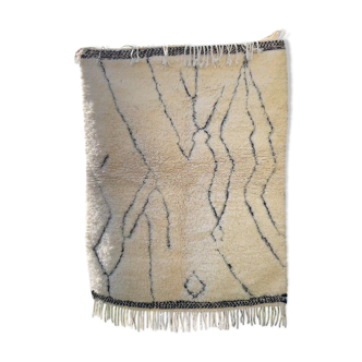 Berber carpet blessed ouarain white and black dug in modern relief, 150x100 cm