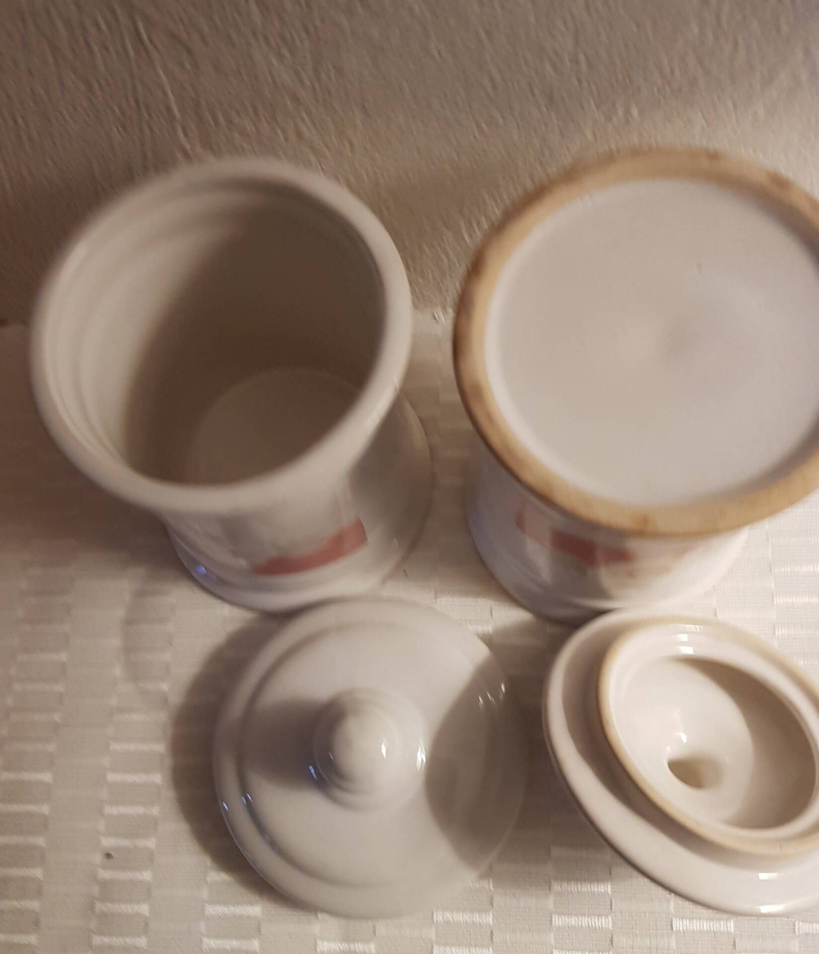 Set of 2 vintage ceramic pots