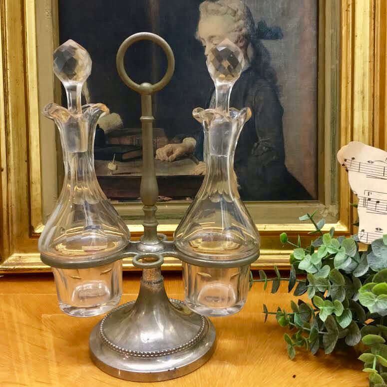 Wine maker oiler stowed former 19th/ 20th