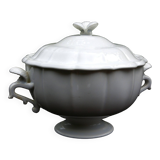 Tureen in white Gien earthenware Louis XV model
