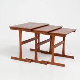 Ensemble de tables gigognes à carreaux émaillés (Danemark, années 1950).