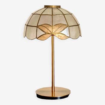 Table lamp with a vintage mother-of-pearl lampshade set and a golden foot