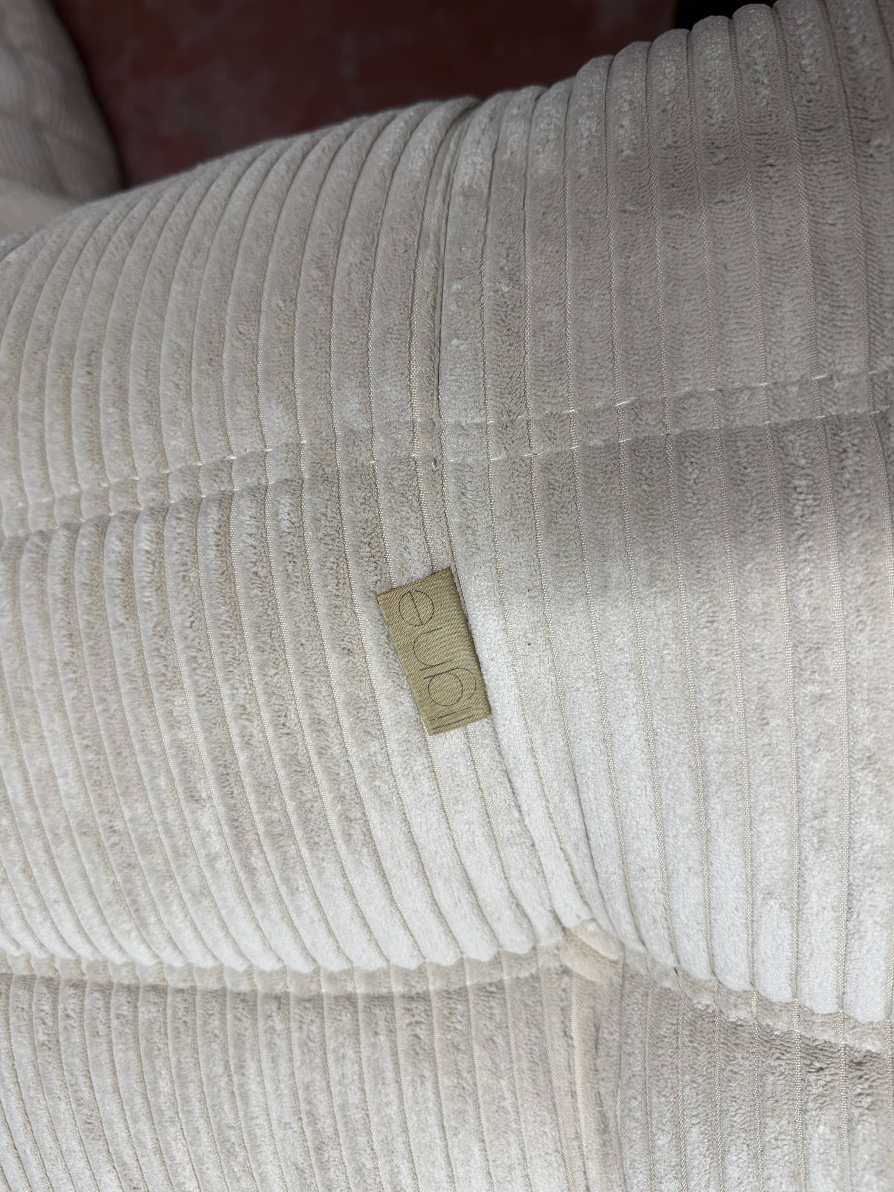 Ligne Roset Togo 2x 1-seater with 1x ottoman in beige corduroy in 10/10 condition!!