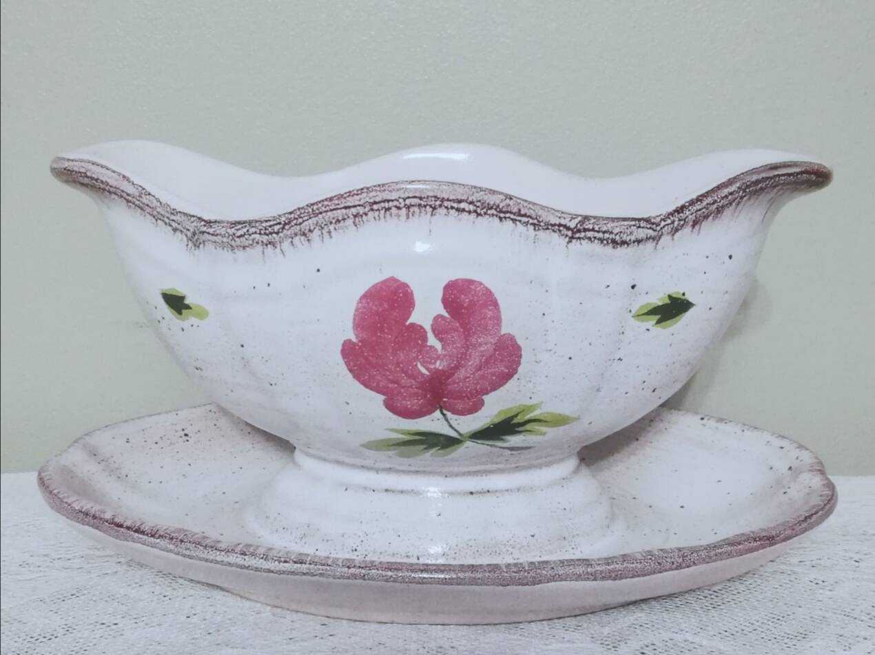 Stoneware sauce boat