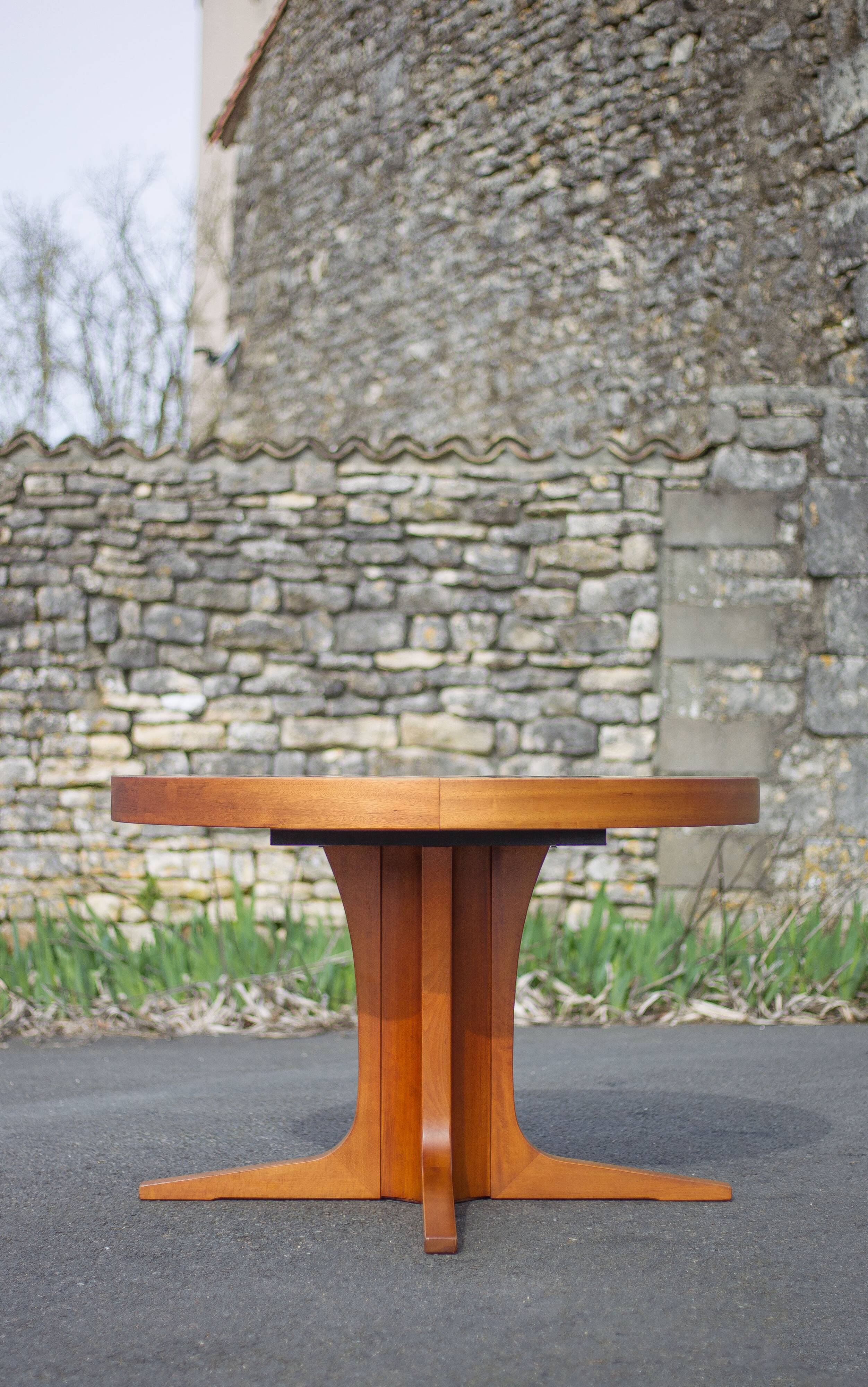 Round wooden table with 3 extensions, table with central star foot, dining table, living room table