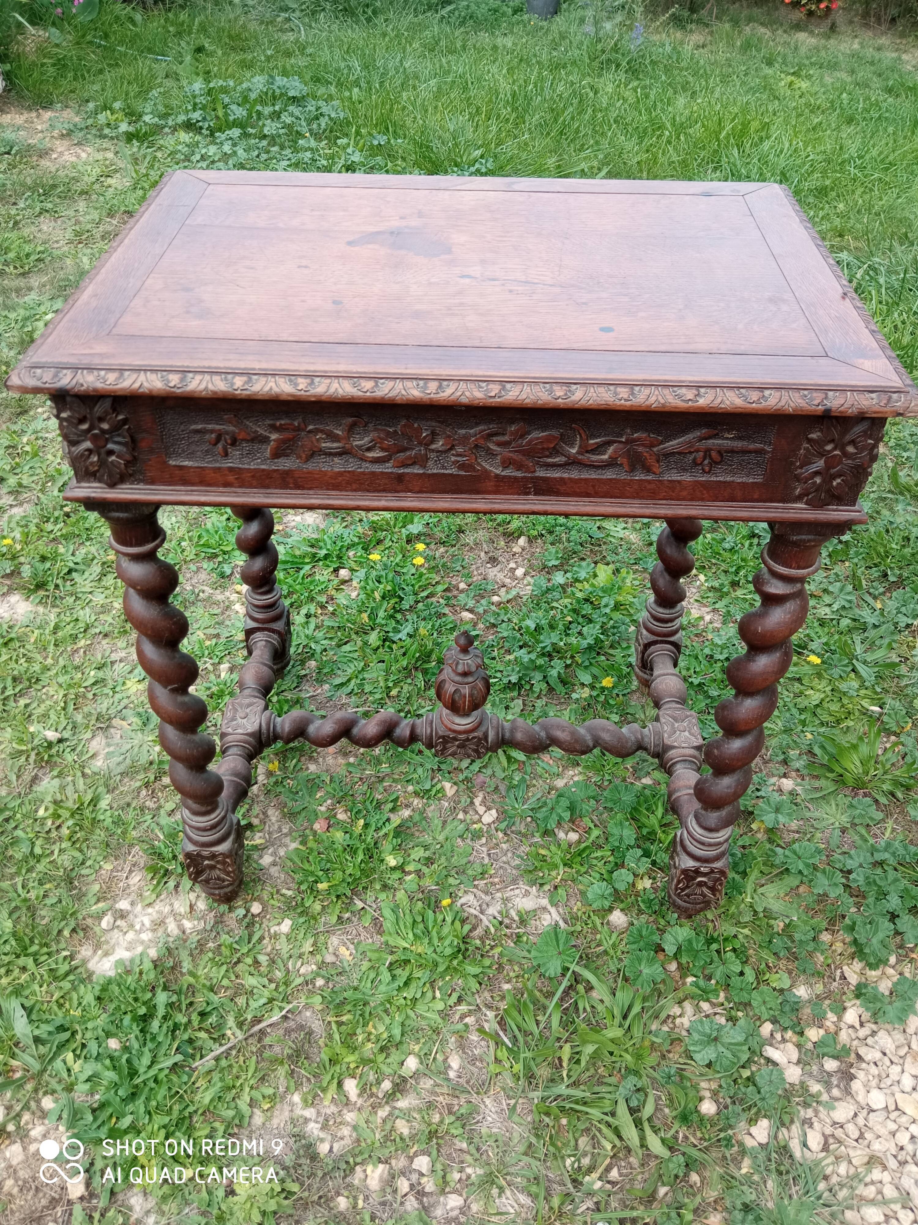 Henry 2 style desk in oak