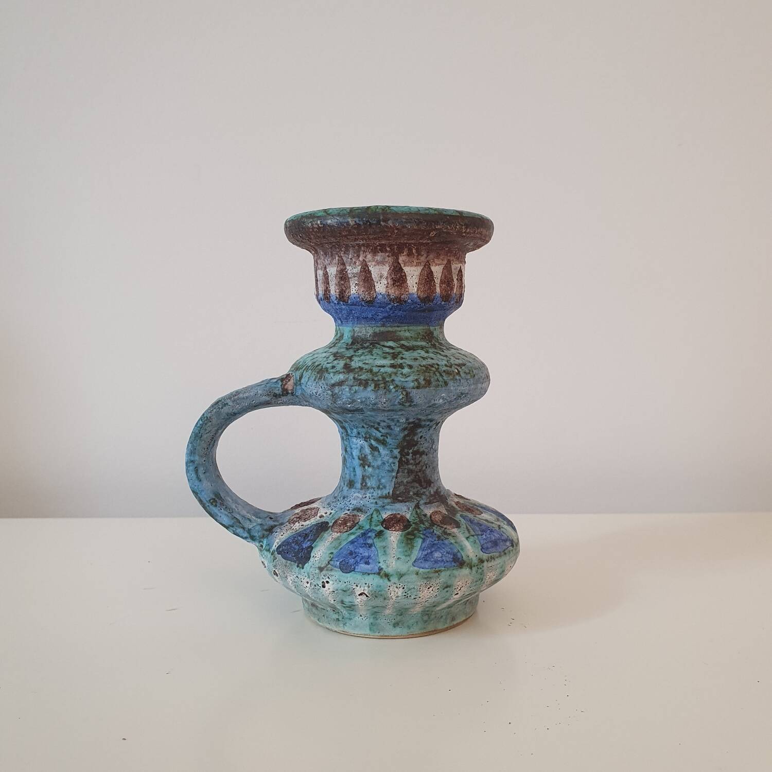 Ceramic candle holder