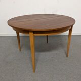 Vintage round table extended by the 50s/60s