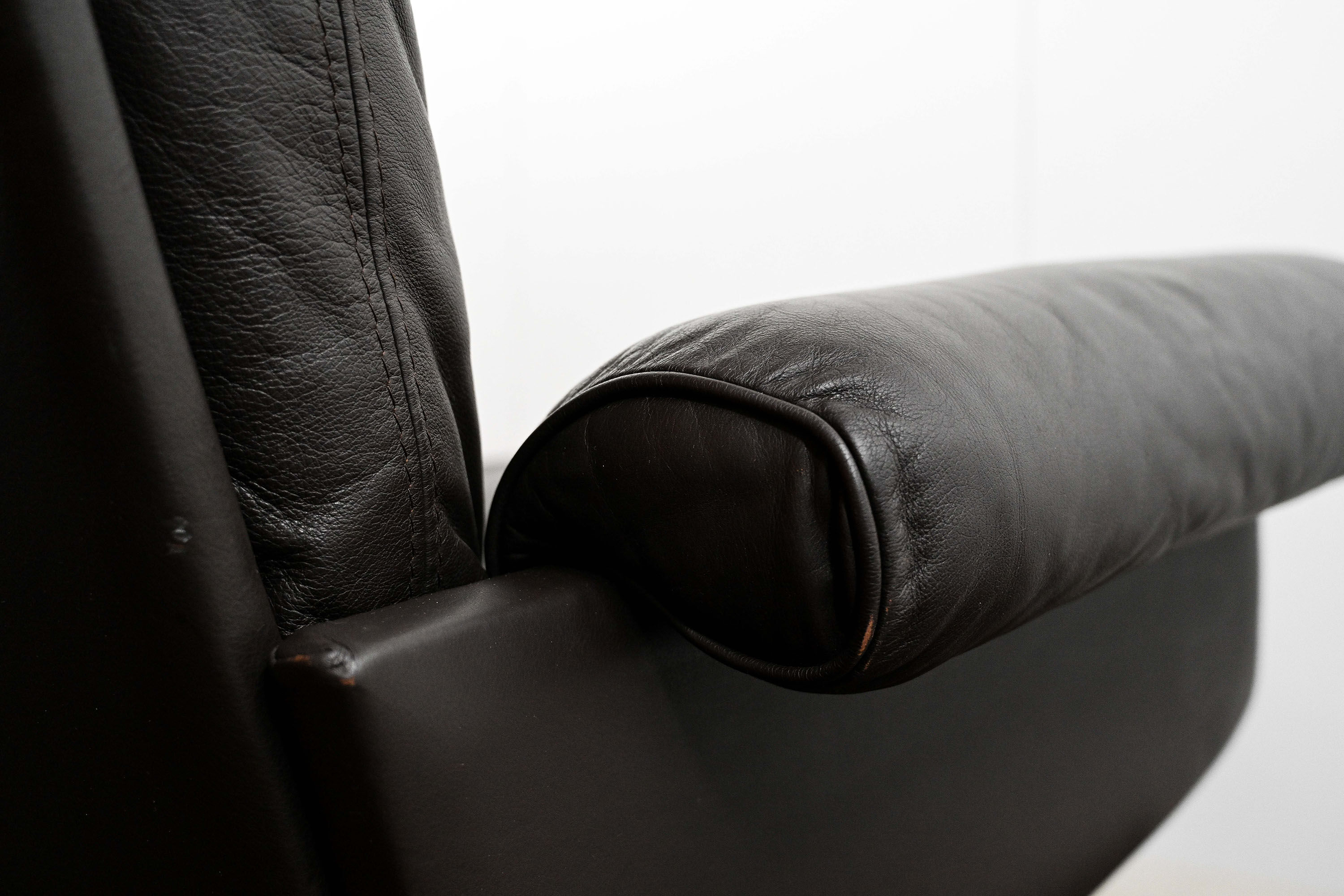 De Sede DS-31 armchair with matching foot rest