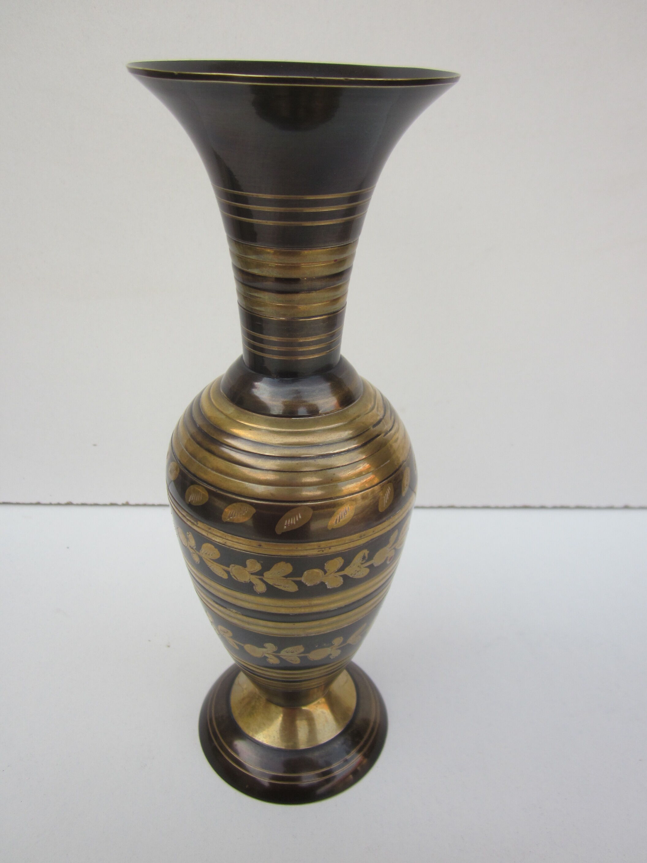 Lot d'objets décoratifs en laiton