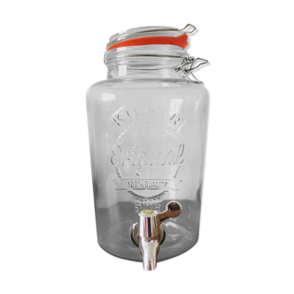 Beverage dispenser