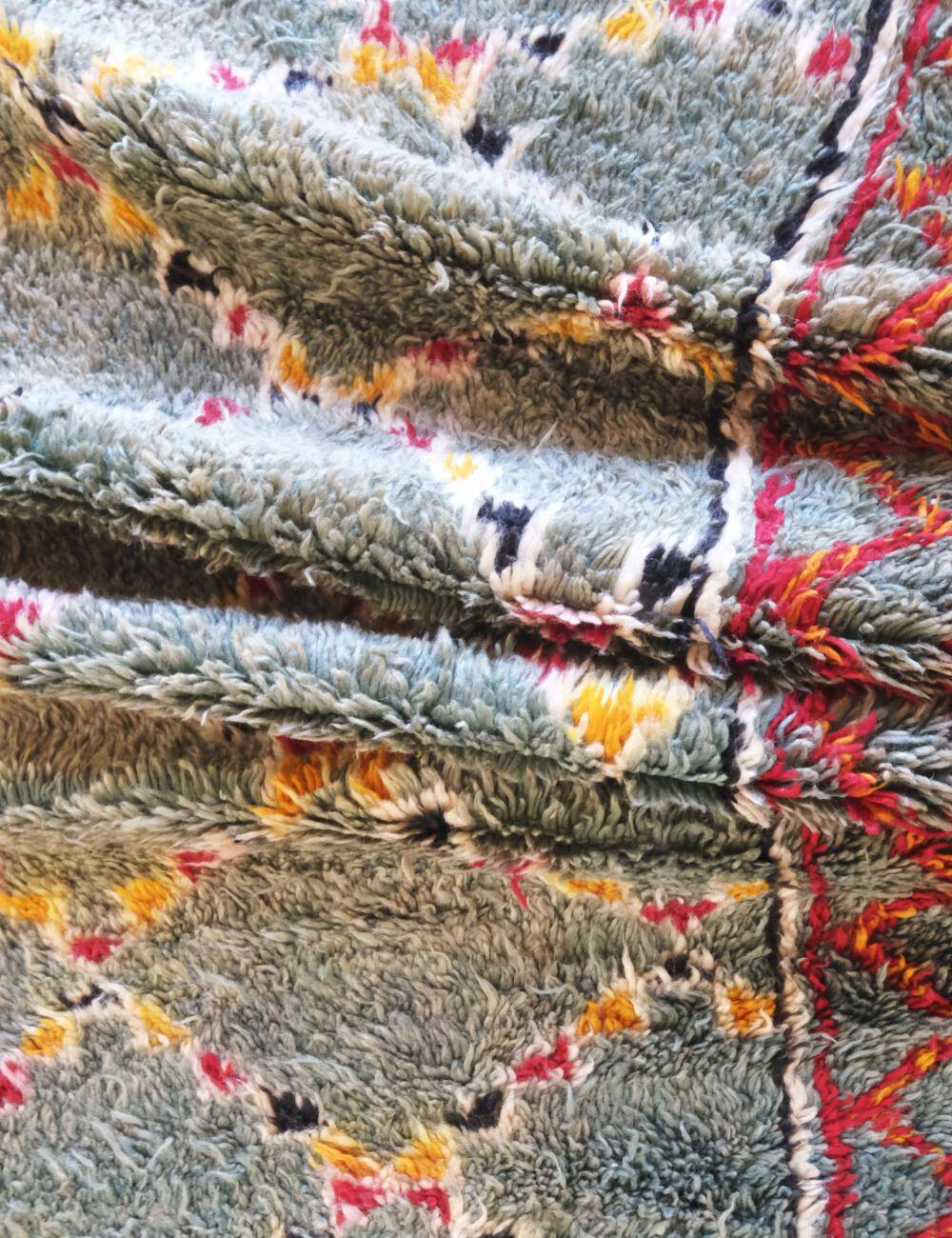 Vintage Green Rug - 323 x 177 cm