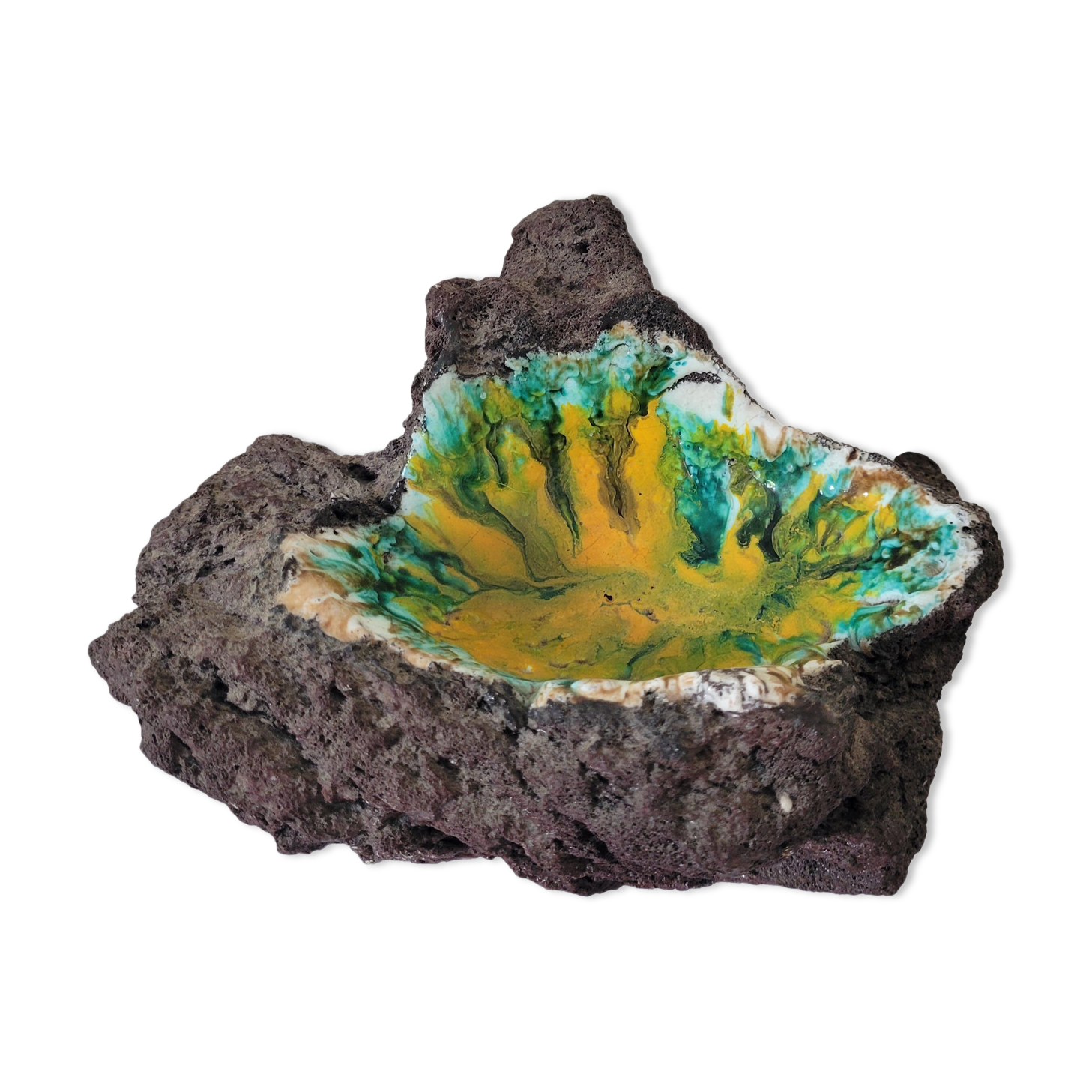 Enamelled lava stone ashtray