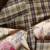 6 brown checkered napkins with vintage floral print