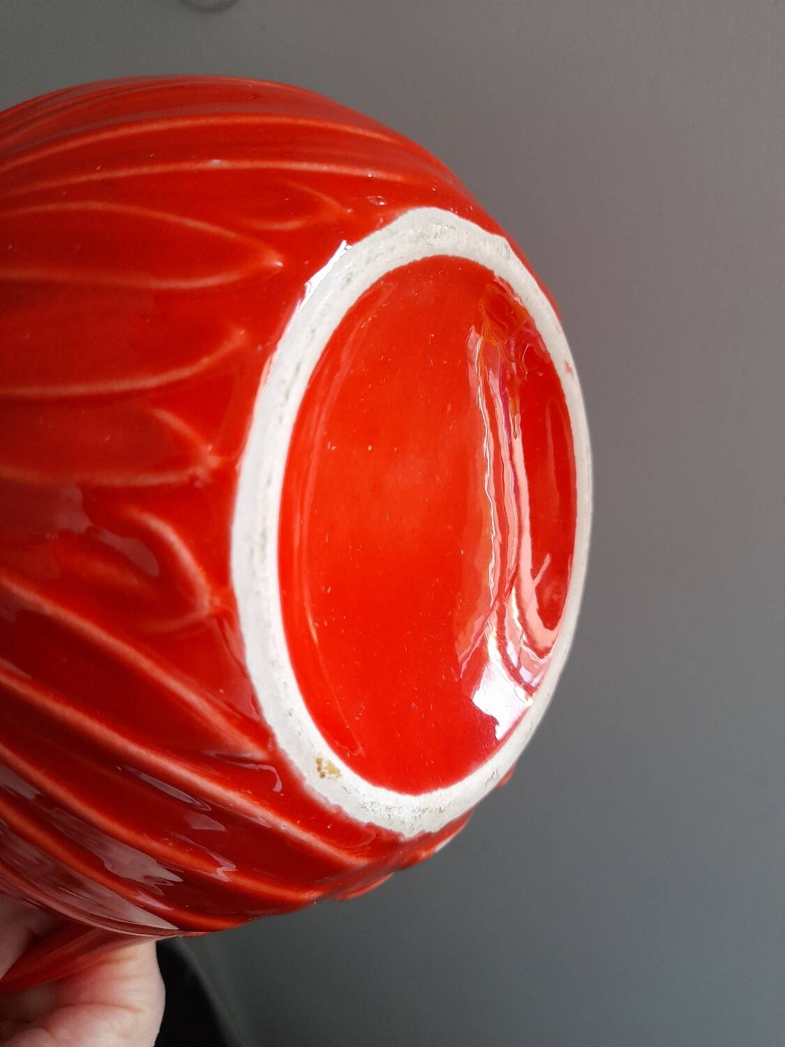 Dahlia flower carafe in slip