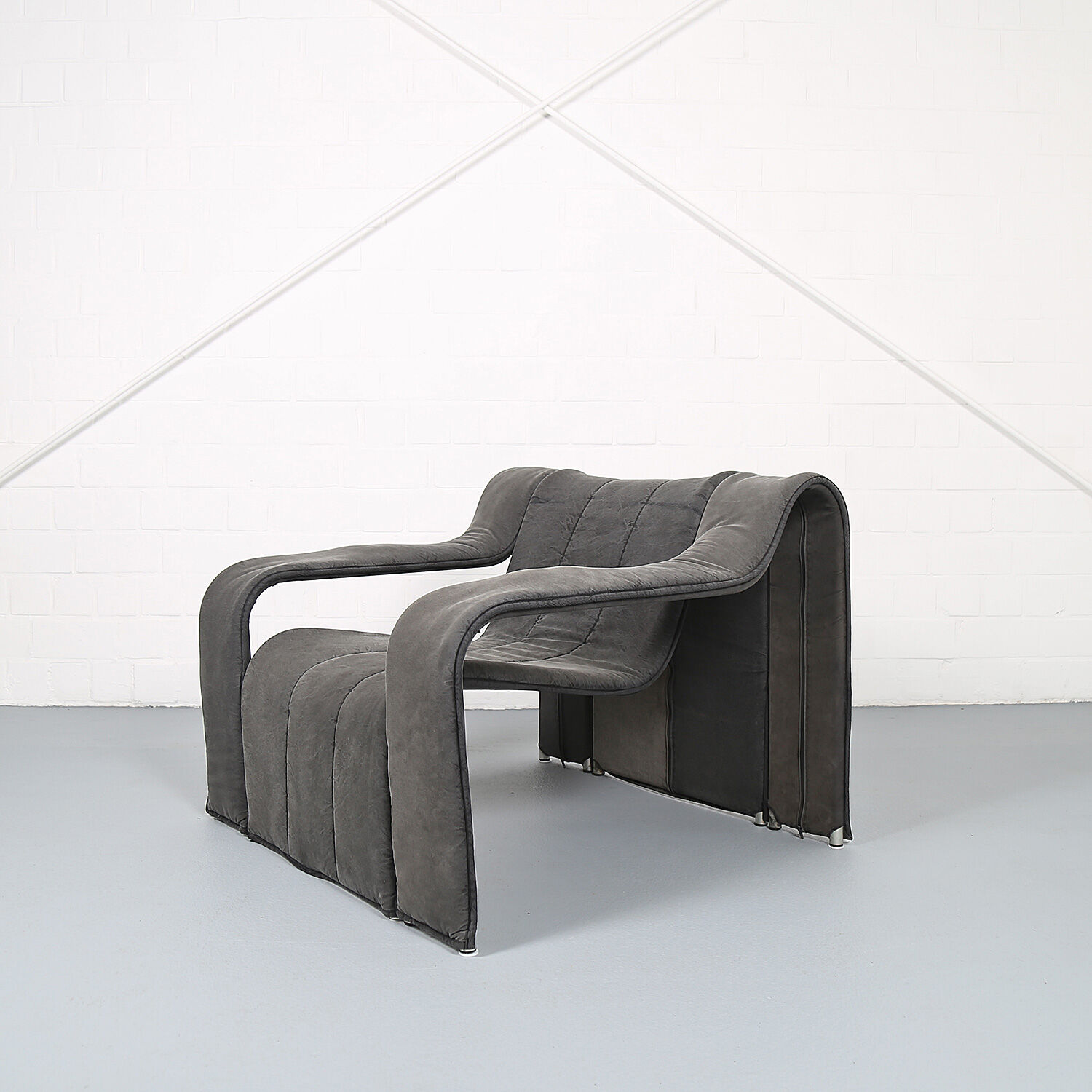 Danish design KEBE steeltube graphic upholstered lounge chair