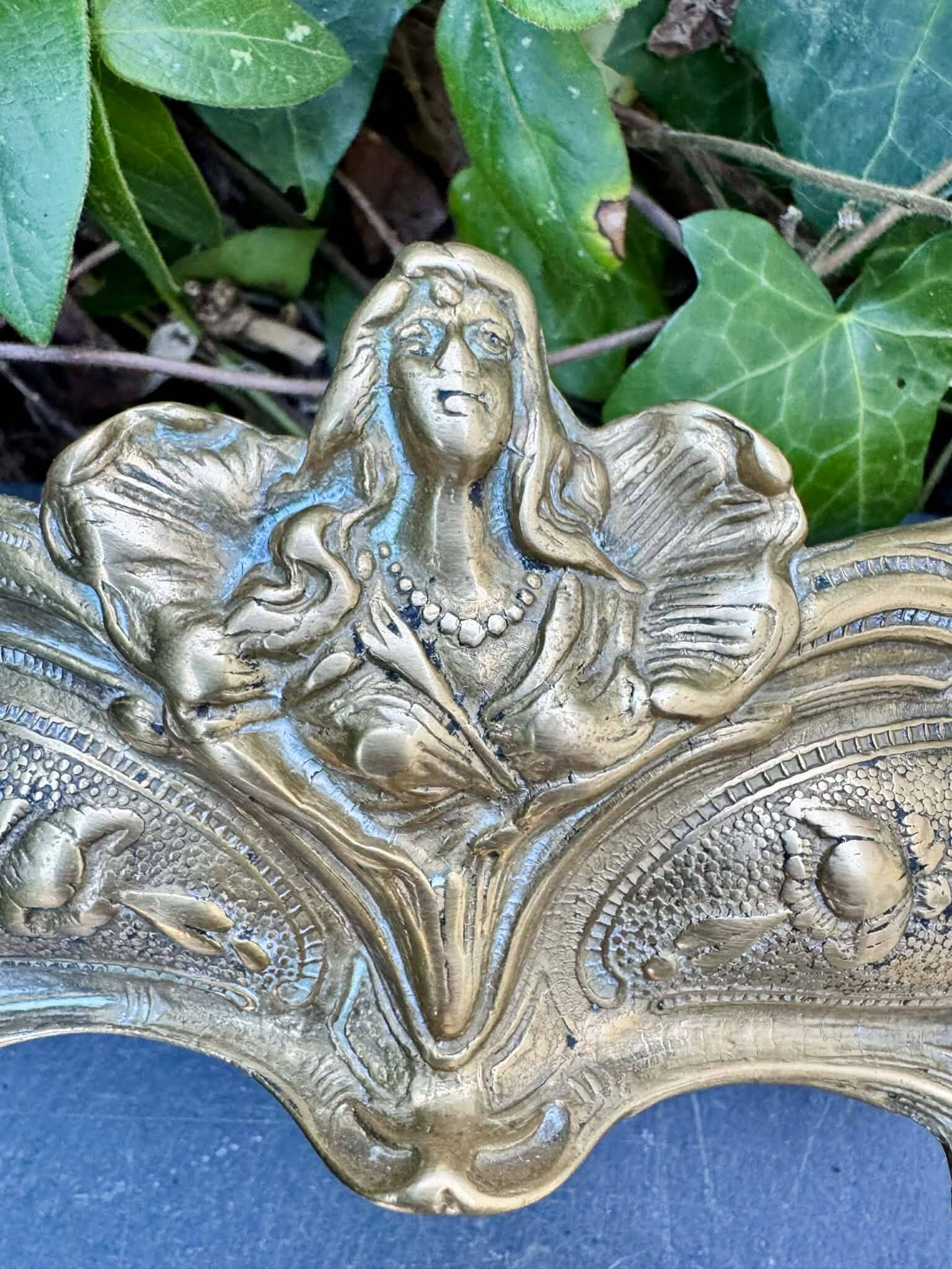 Brass jardinière from the Art Nouveau period.