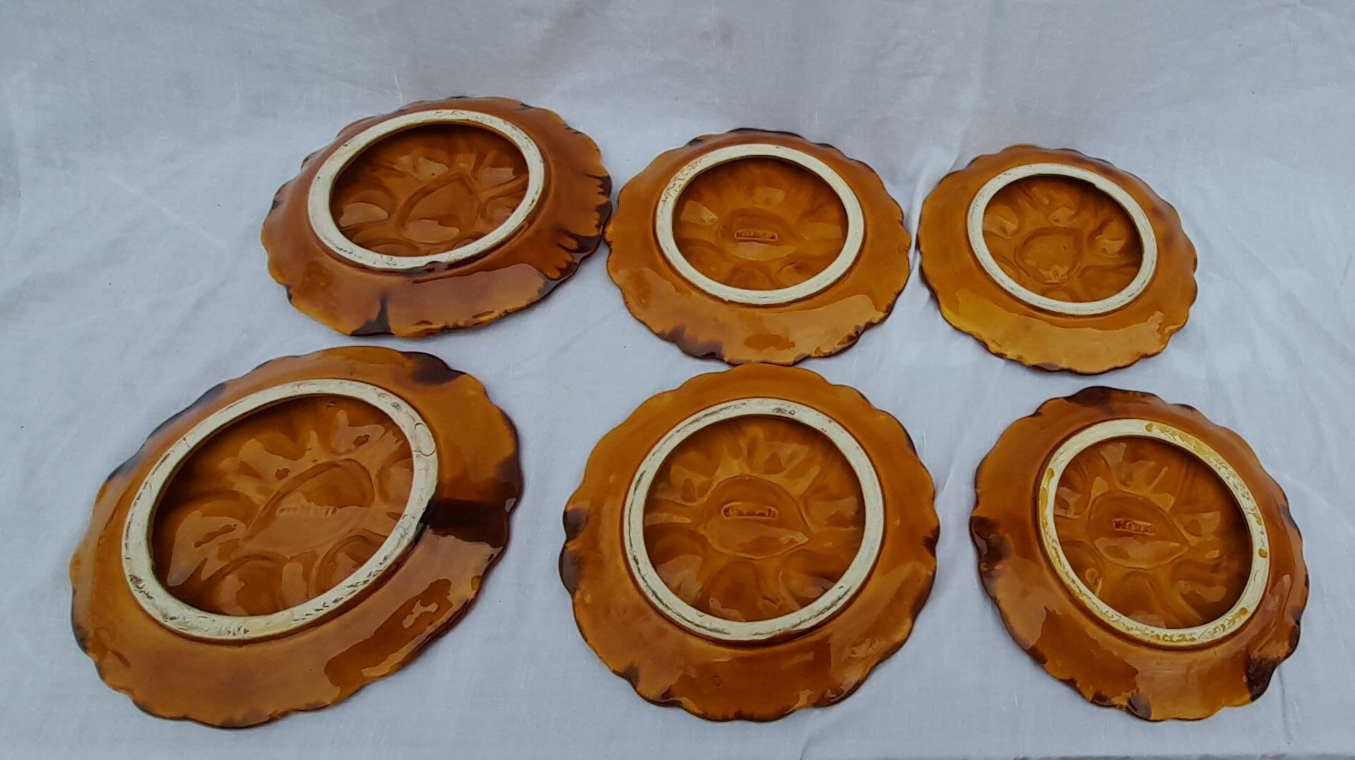 6 oyster plates ceramic slip Vallauris diam 22.5 cm