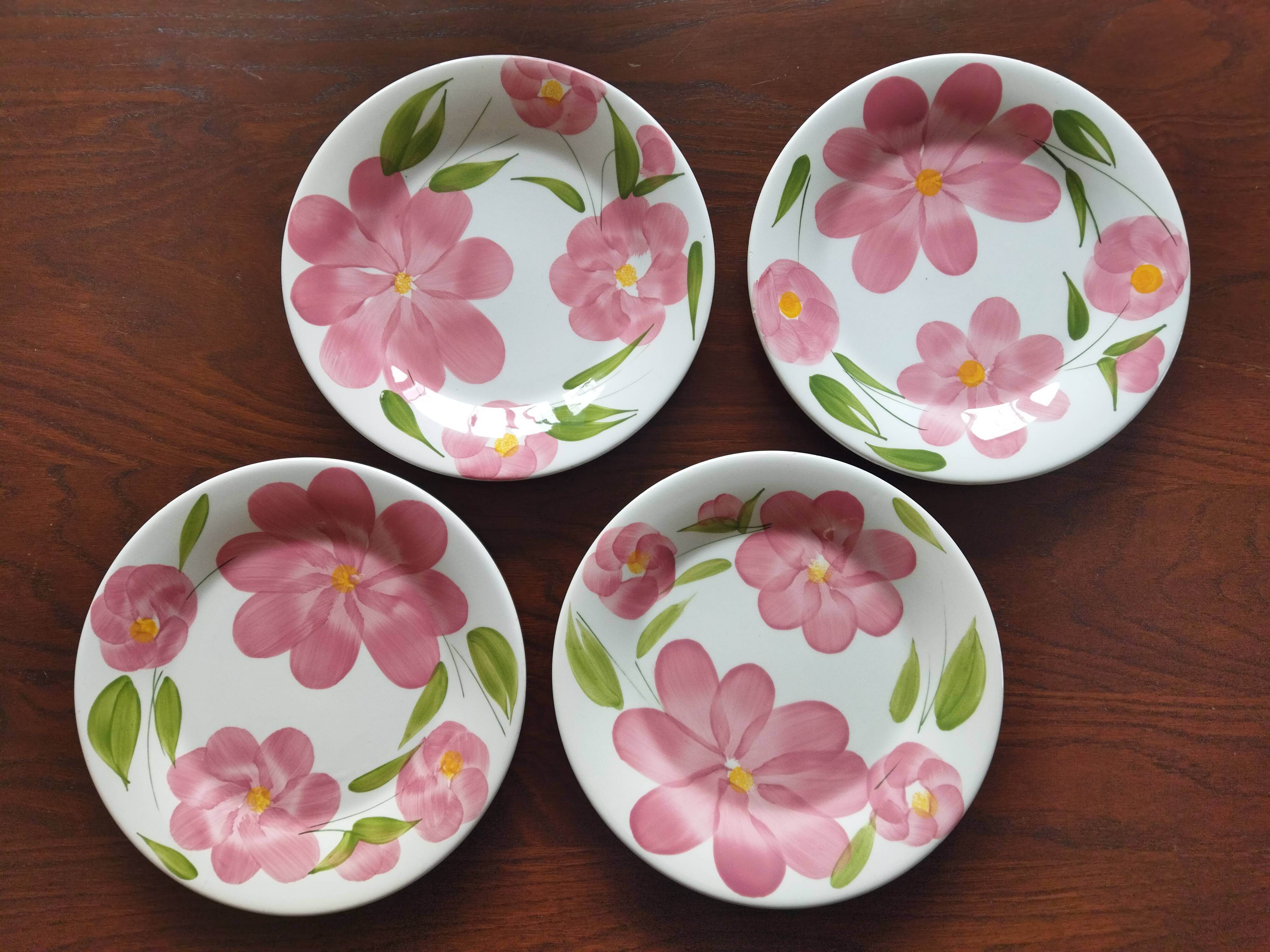 9 vintage San Marciano dinner plates