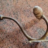 Patère ancienne en bois et métal