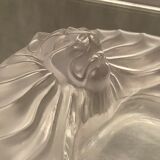 Cup decorated with lion's head signed Lalique