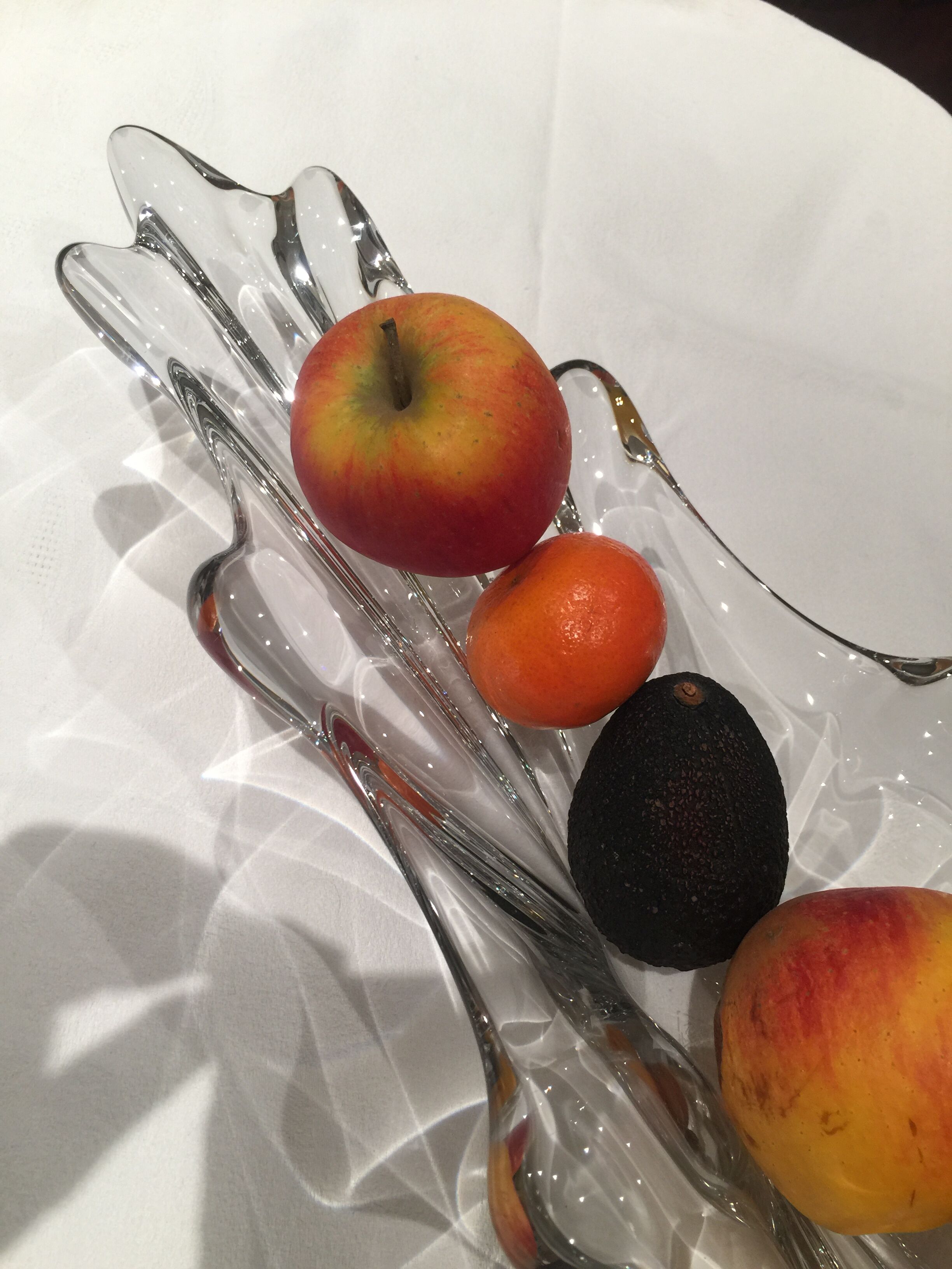 Table center art valves