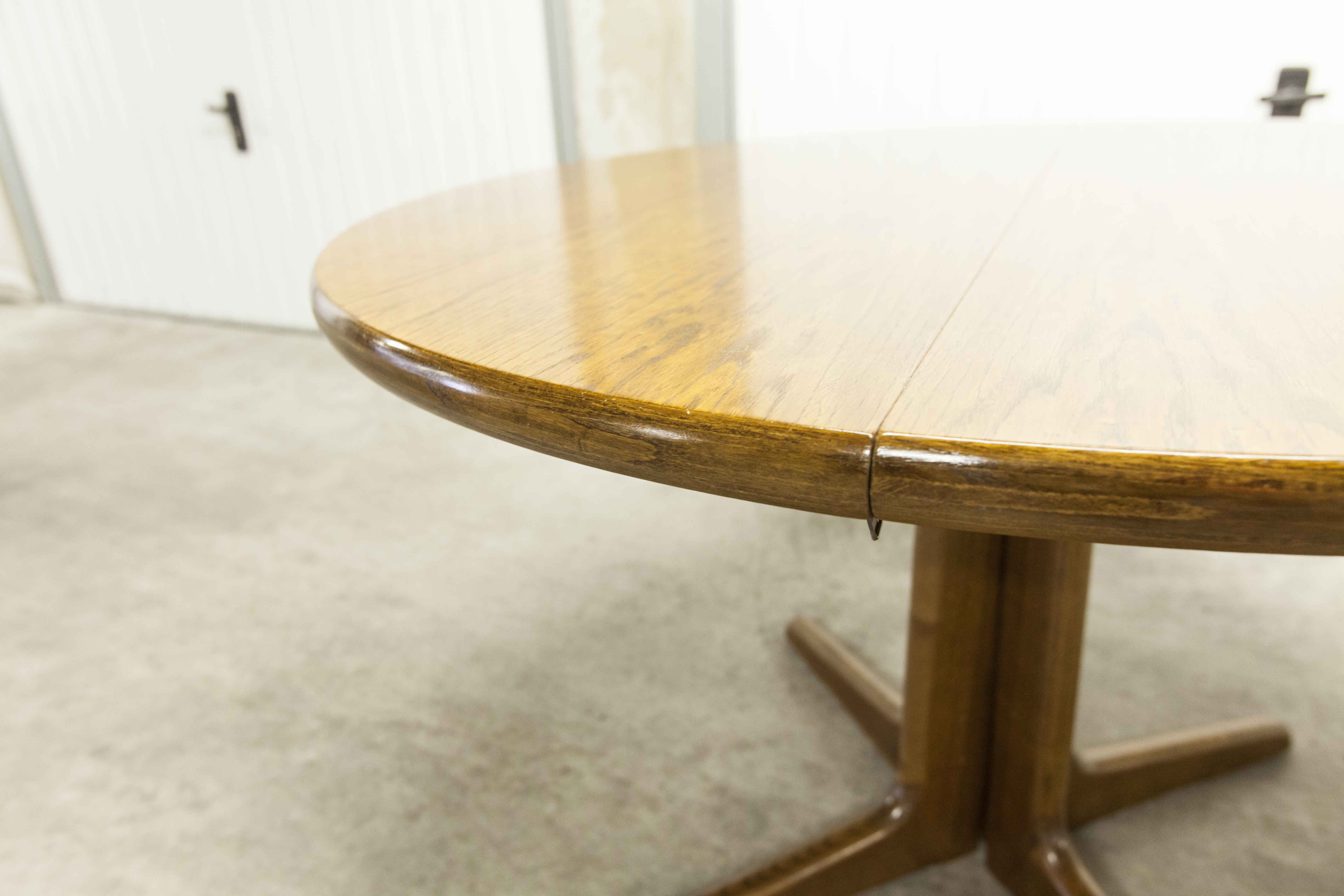 Roundtable 80's 2 solid wood extensions