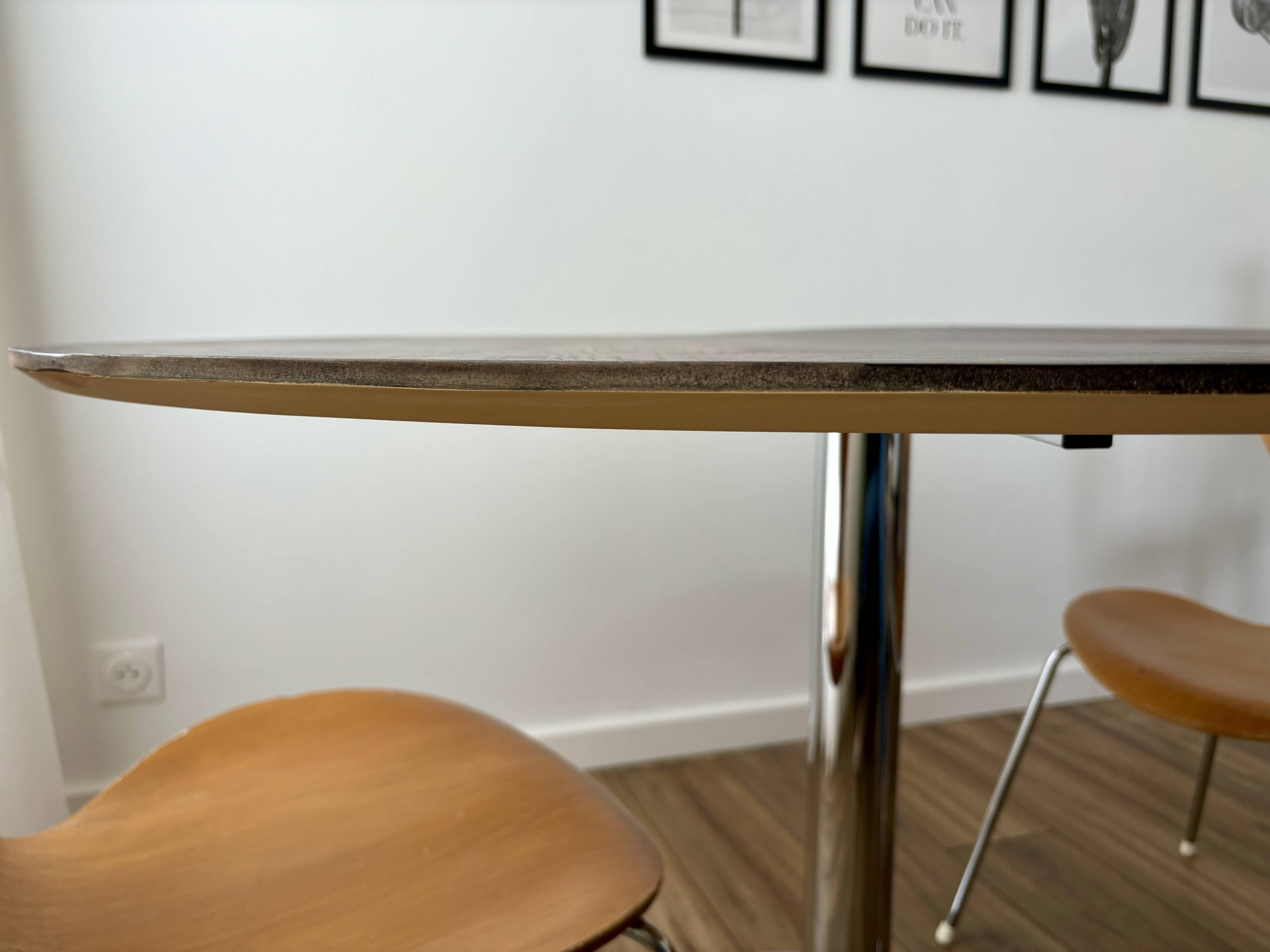 Tulip dining table with chrome base