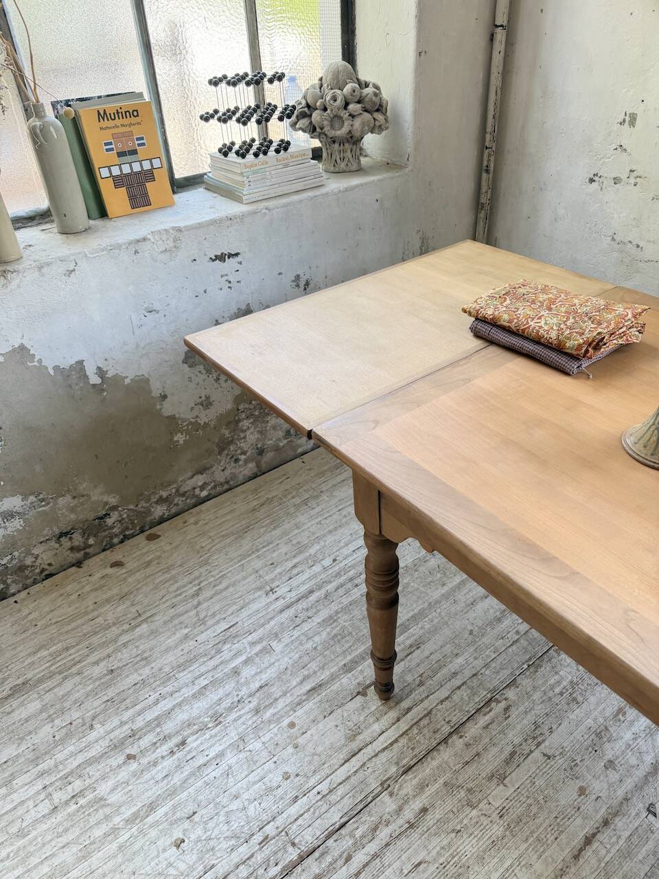 Table de ferme noyer à rallonges 150-250cm