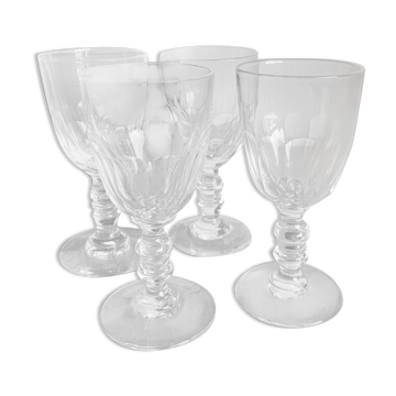 4 small glasses on foot with crystal liquor
