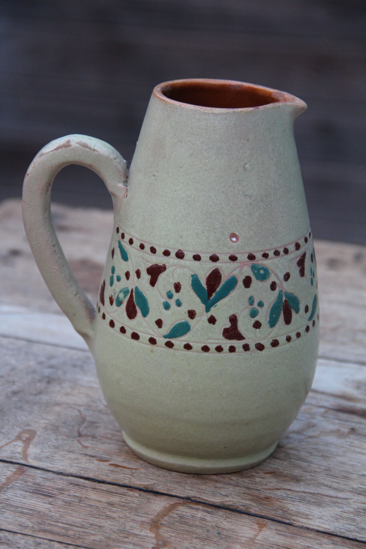 Vernified sandstone pitcher