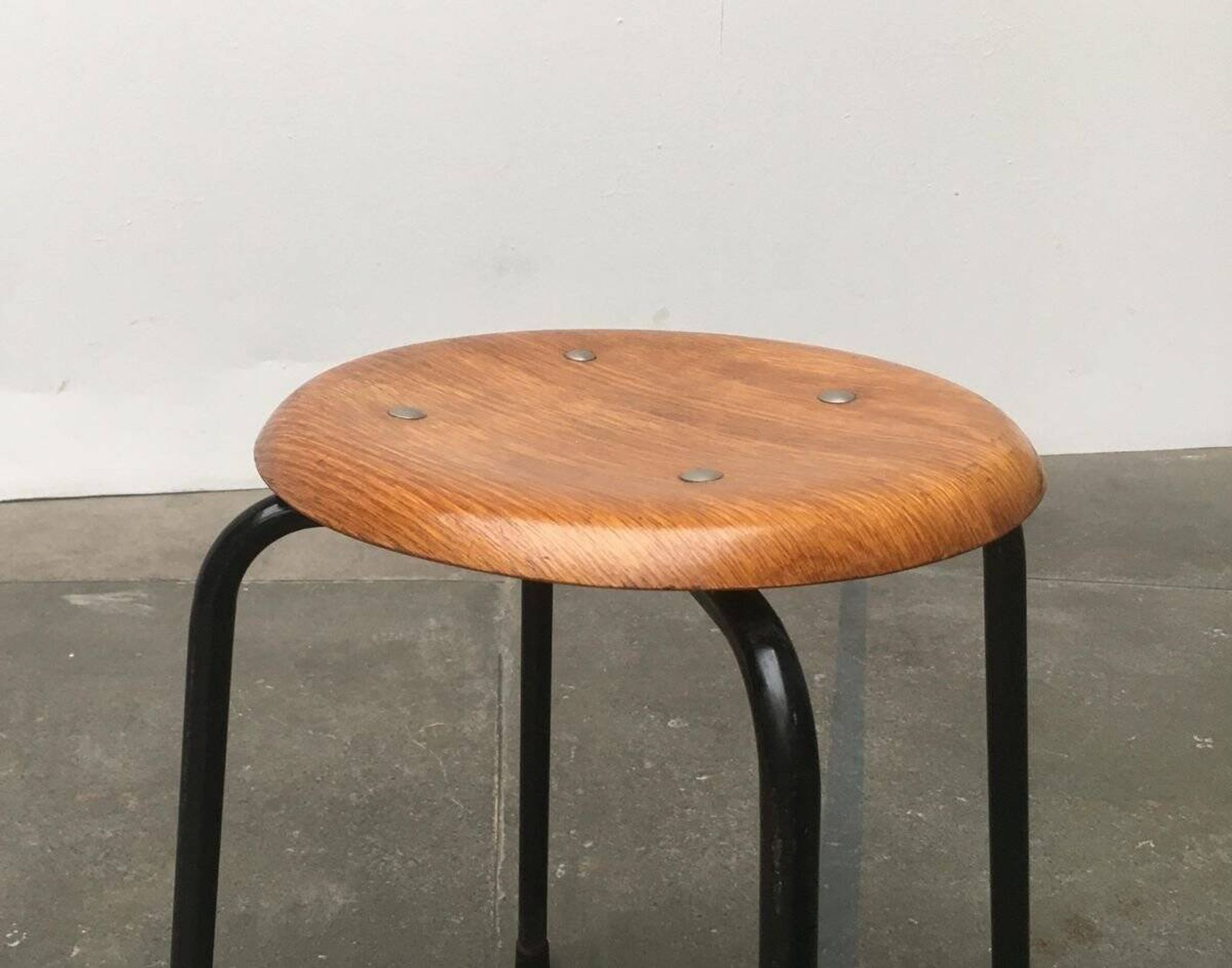 Tabouret danois du milieu du siècle par MH Stalmöbler