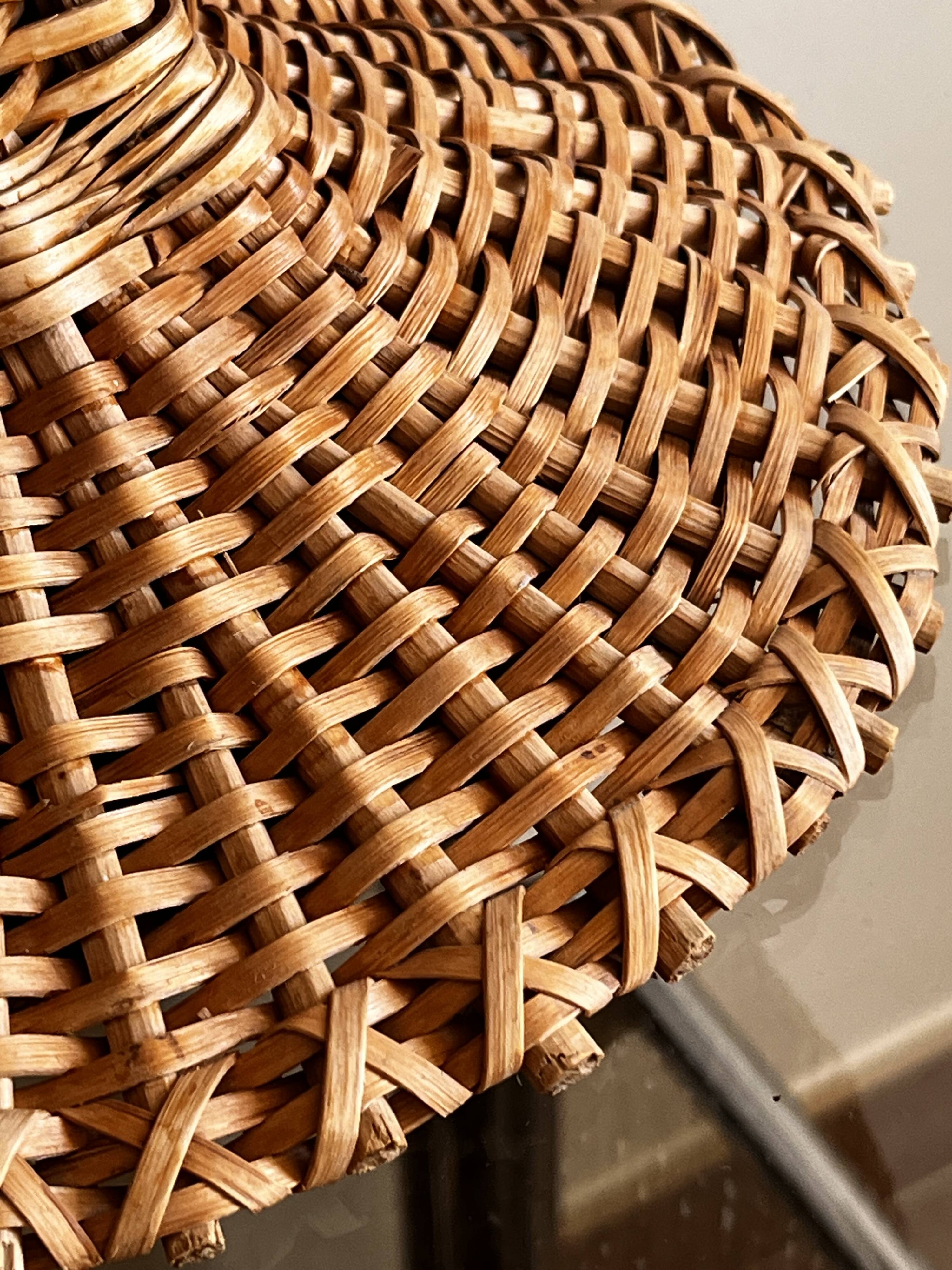 Wicker fruit bowl
