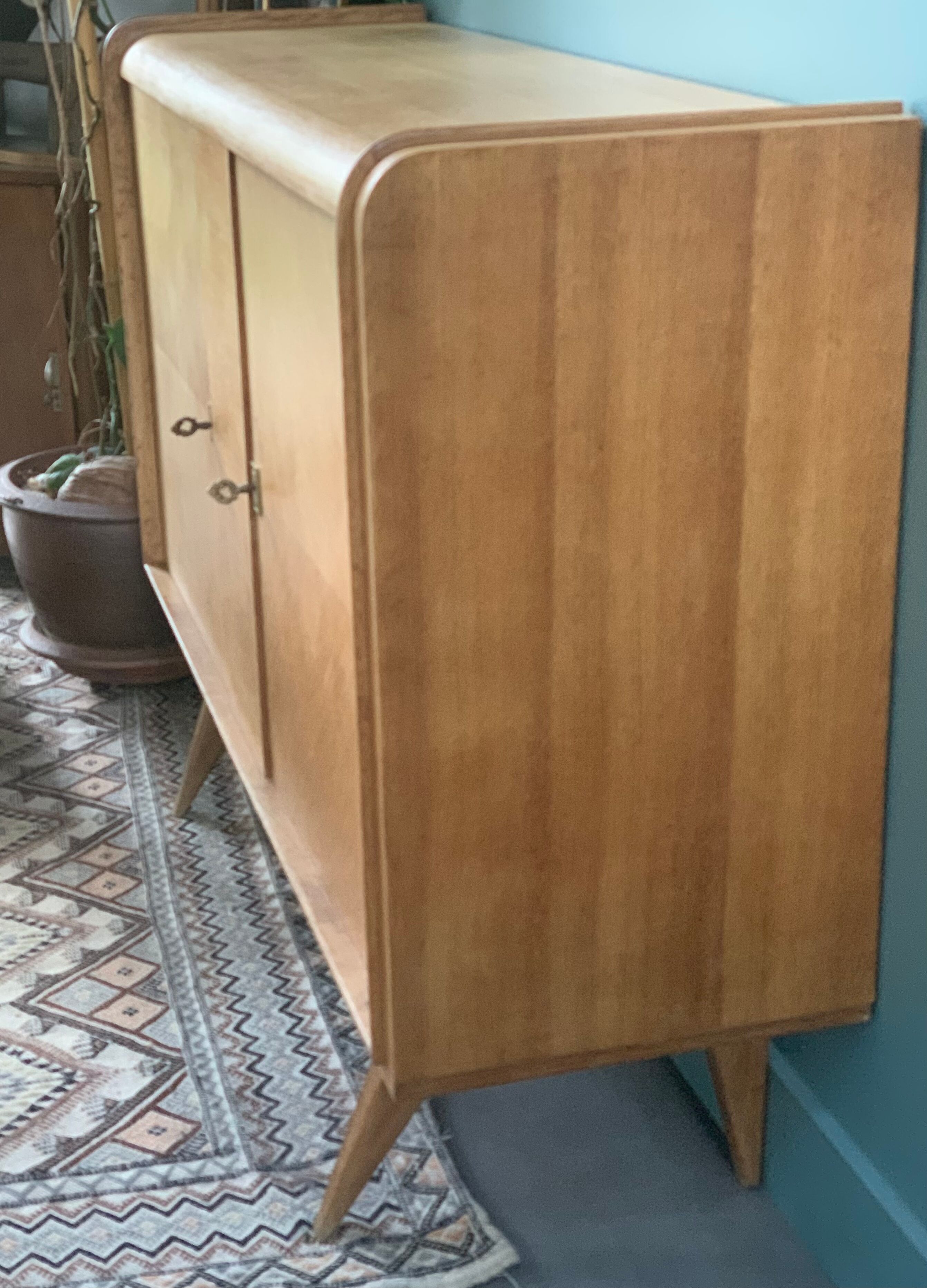 Vintage sideboard buffet