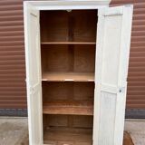 Small Parisian wardrobe