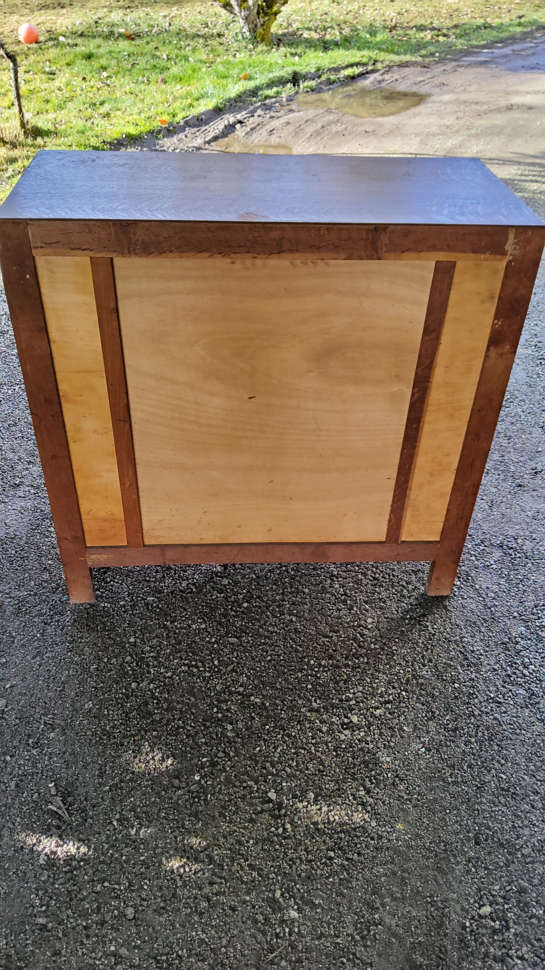 Chest of drawers of the 50s in oak compass feet 4 drawers