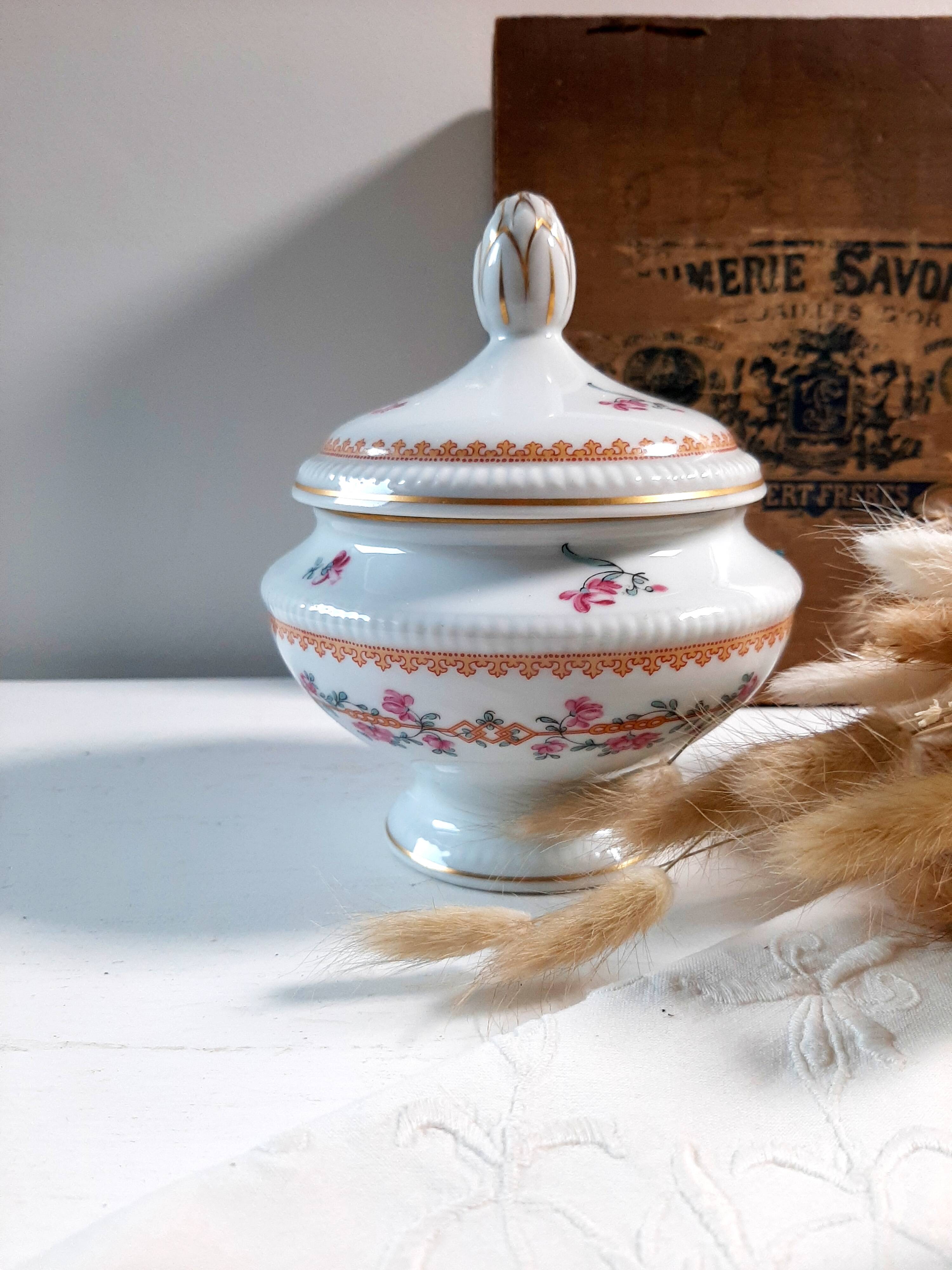 Sucrier en porcelaine de Limoges manufacture Bernardaud