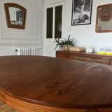 Round extendable rosewood table from the 70s