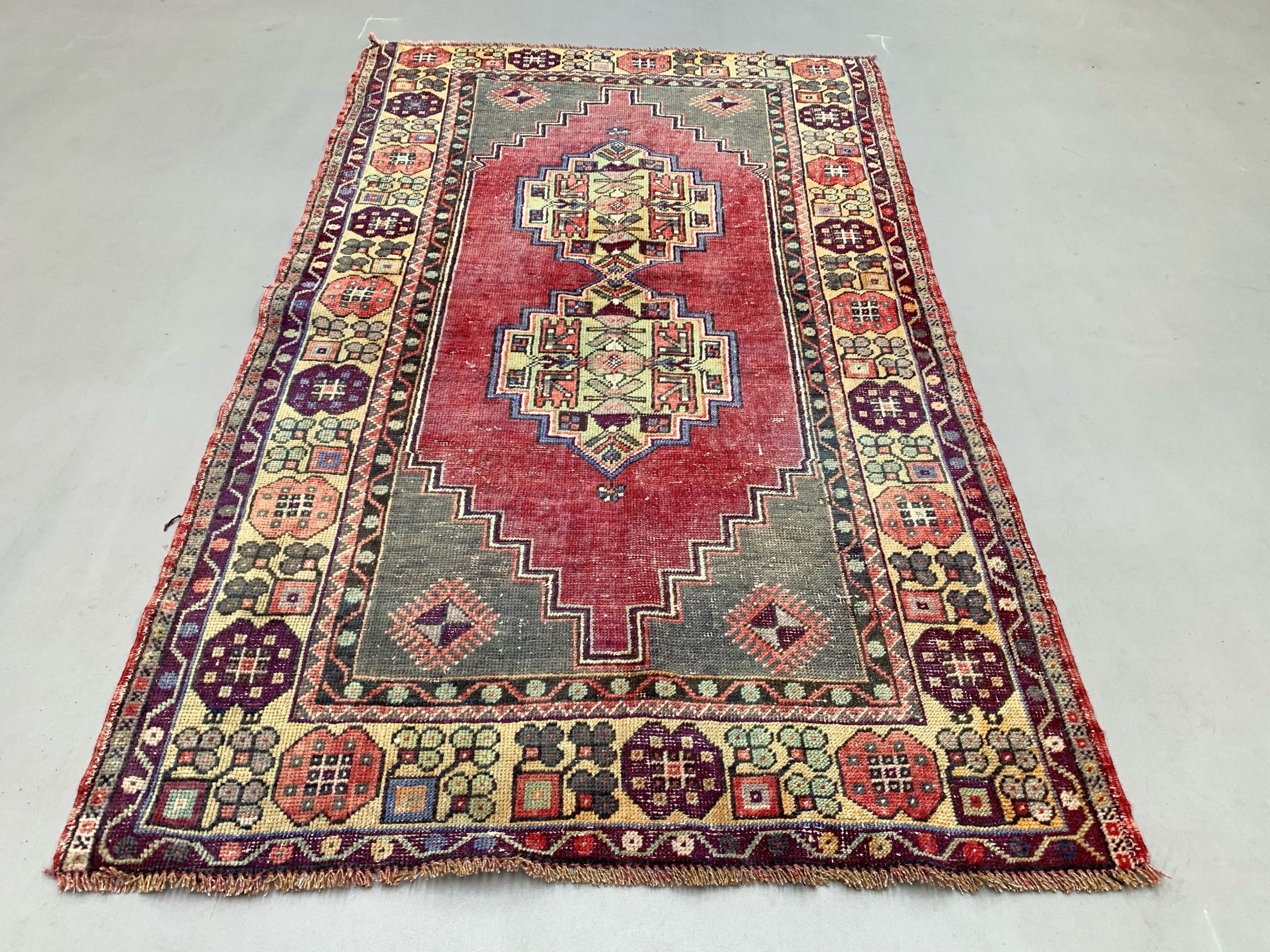 Vintage turkish oushak rug 192x112 cm
