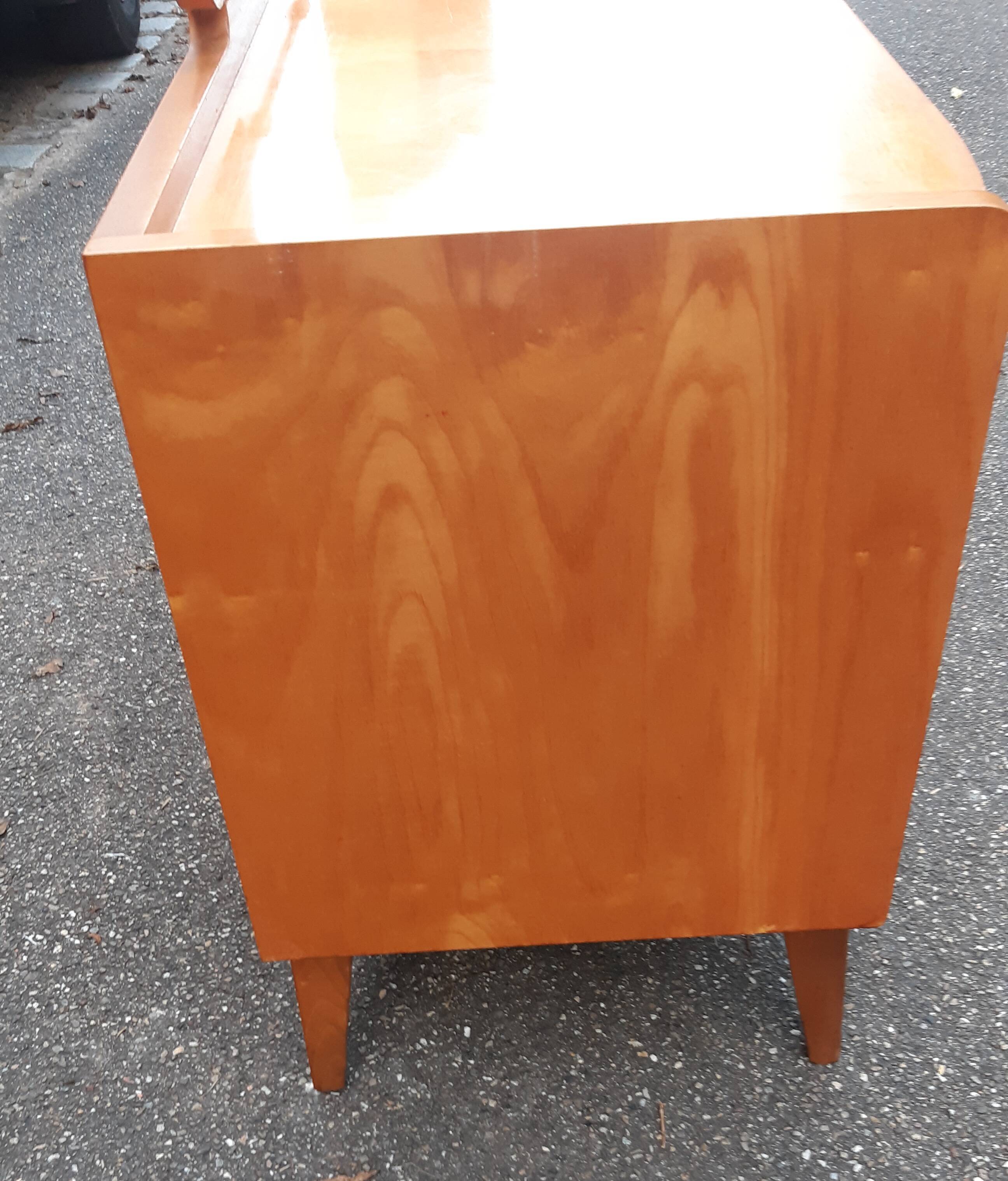 Vintage dressing table