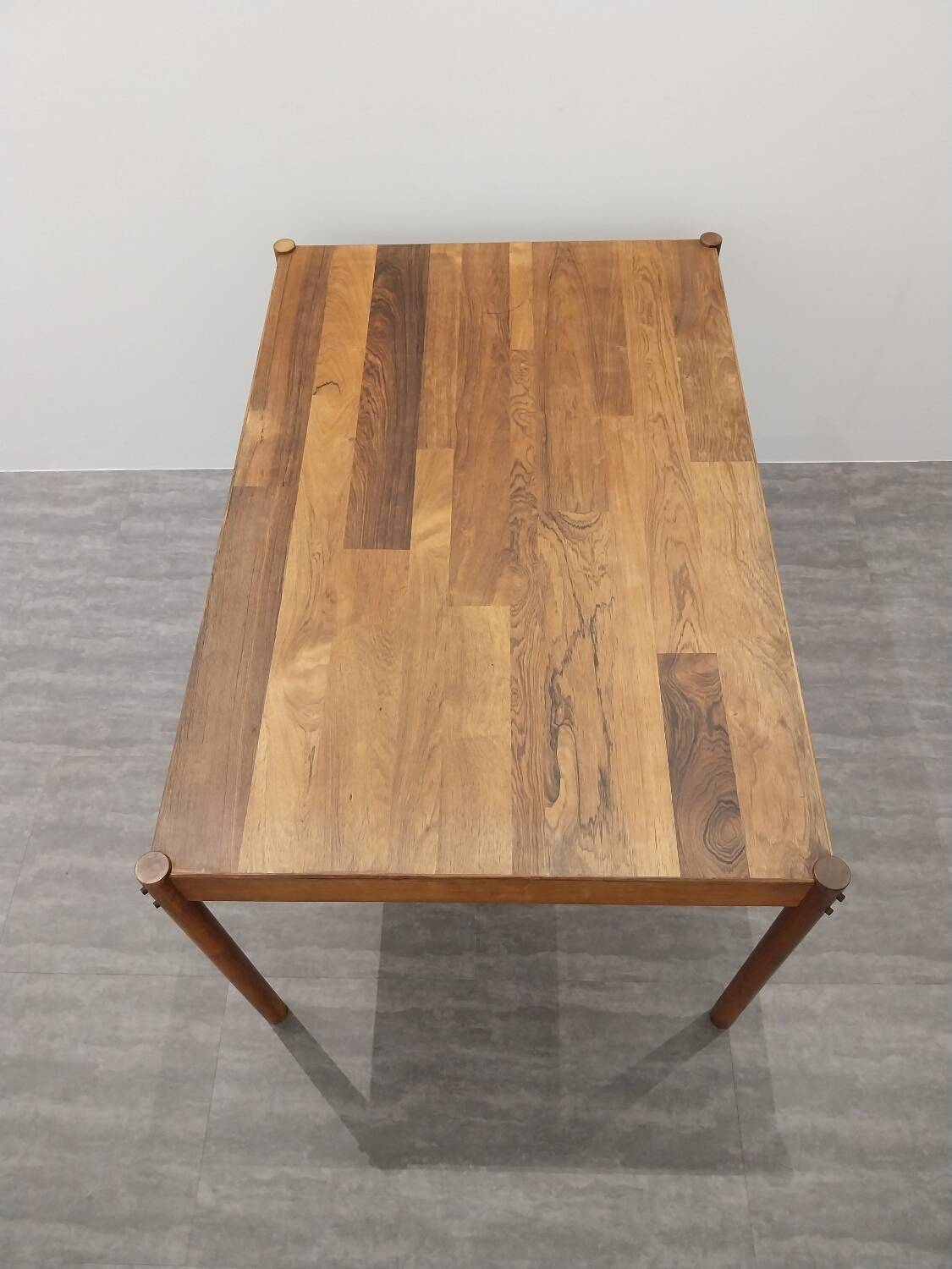 Table design Jorge Zalszupin